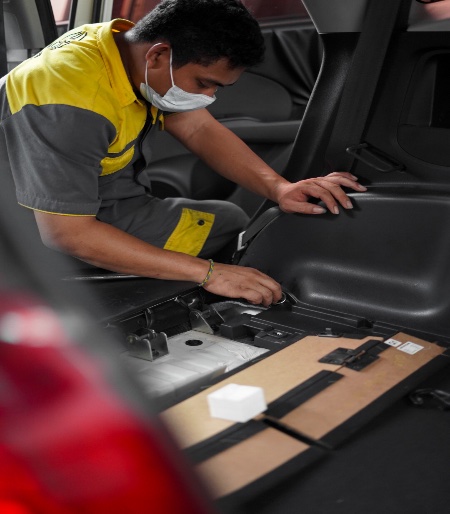 Bongkar Interior